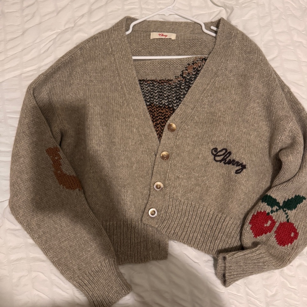 Beige Horse Intarsia Crewneck Sweater - Cherry Detail